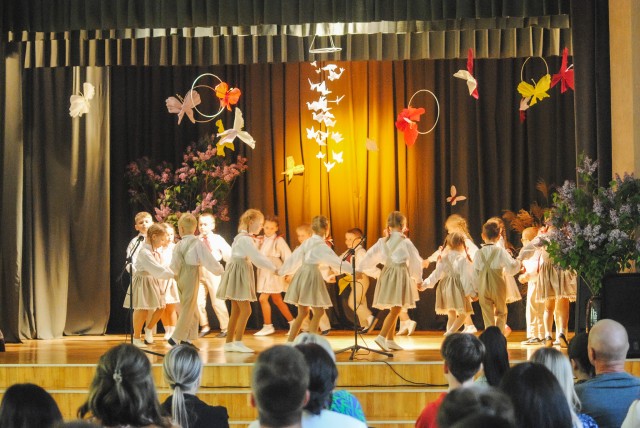 Bērnu deju kolektīvs "Sprigulīši"